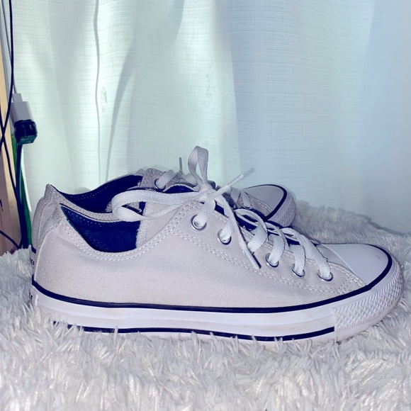 Women’s converse - Picture 3 of 6